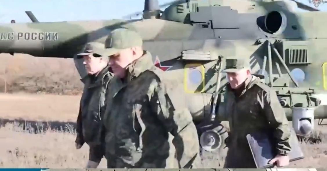 库皮扬斯克一夜易主！俄军狂轰滥炸，乌军防线崩裂在即？当地时间17日晚，俄媒爆