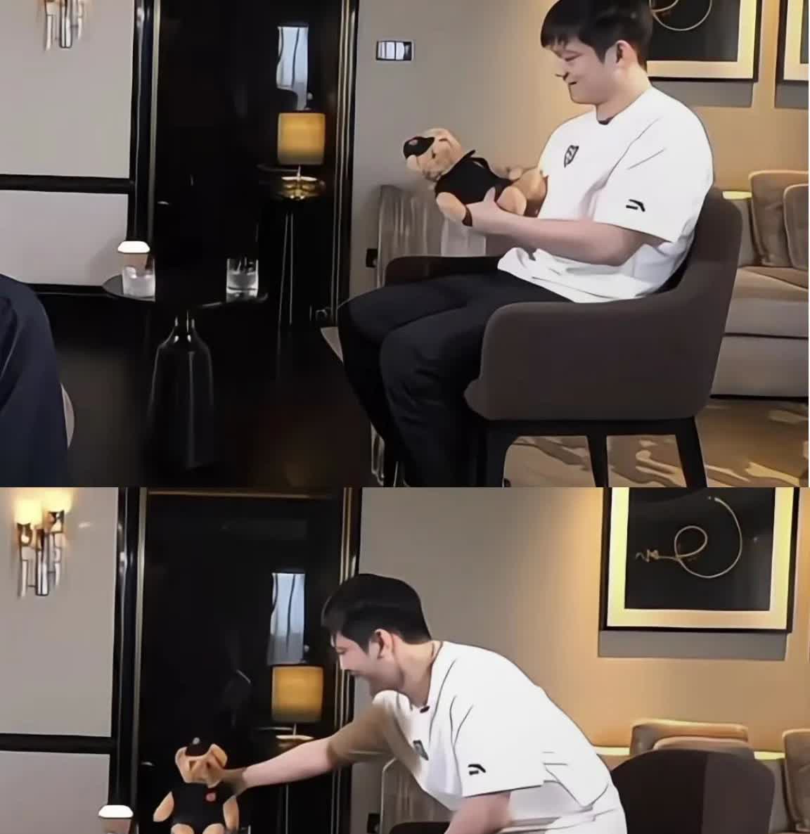 樊振东真的很好，他永远都那么细腻、真诚纯粹，直到看到最后才发现，采访递给