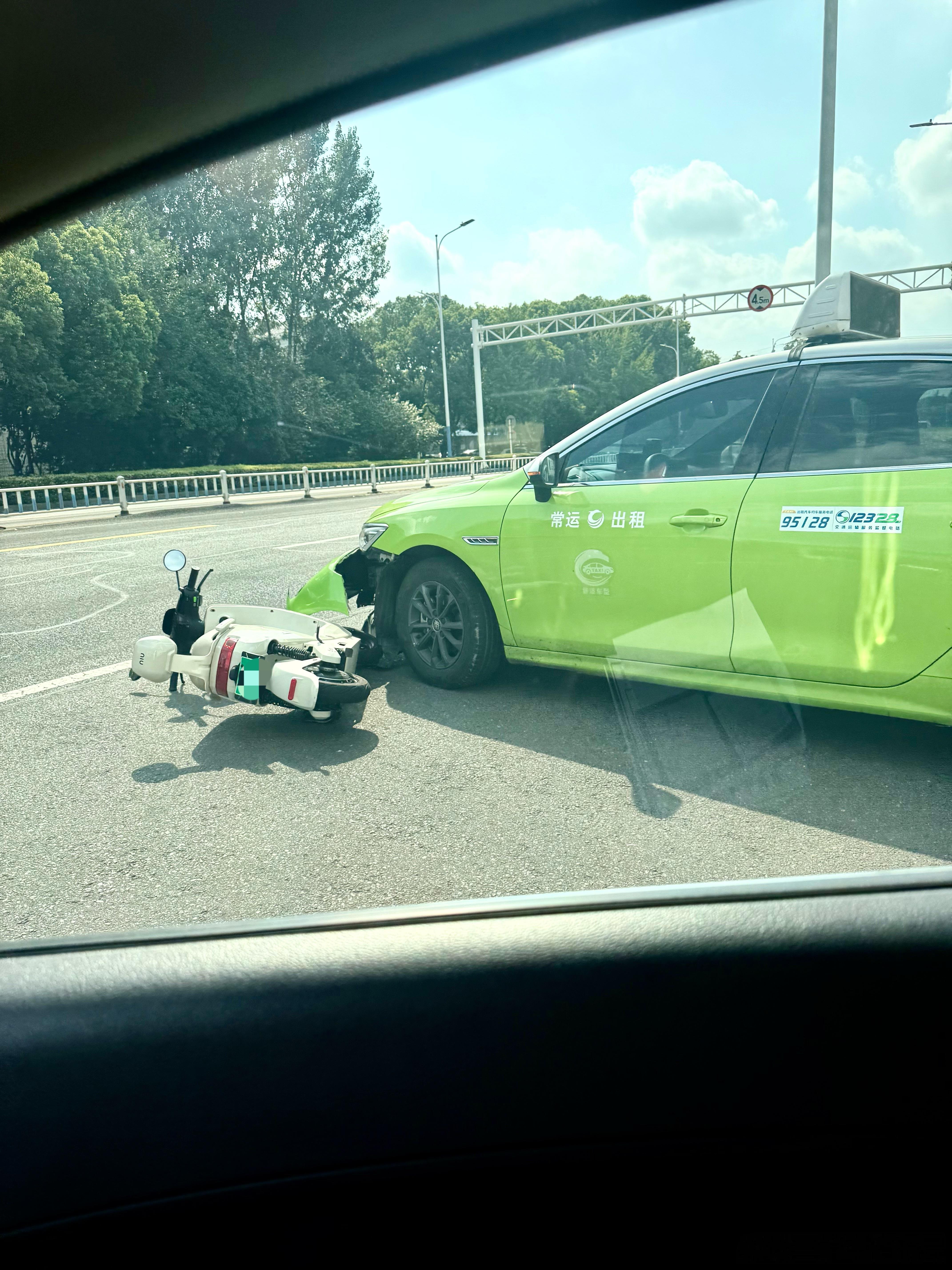 早，出行注意安全哦…小牛的质量原来这么好…[捂脸哭]​​​