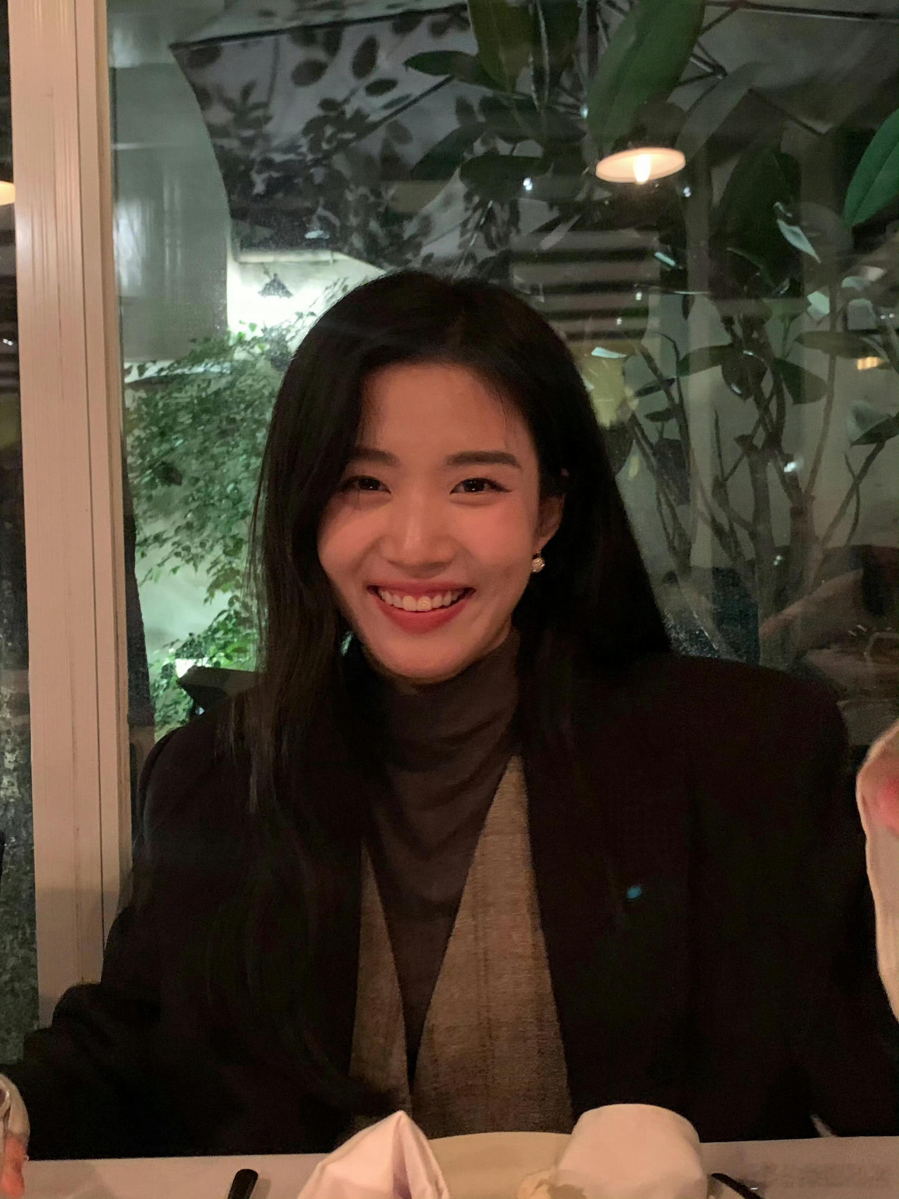 卢昱晓,,▬ω▬,,完全是女友视角的日常照|卢昱晓｜