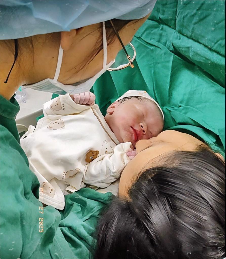 最近经常听到这样一段话：听说剖腹产会冷到发抖，是真的吗？是真的！好多