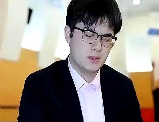 三次国际大赛淘汰申真谞，廖元赫这“克星”属性藏都藏不住！世界第一申真谞遇上他就压