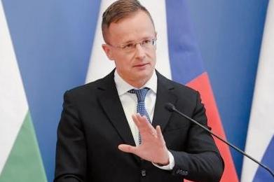 匈牙利外长最新涉华表态，引爆全球舆论，西方众多国家羡慕嫉妒恨 11月24号当