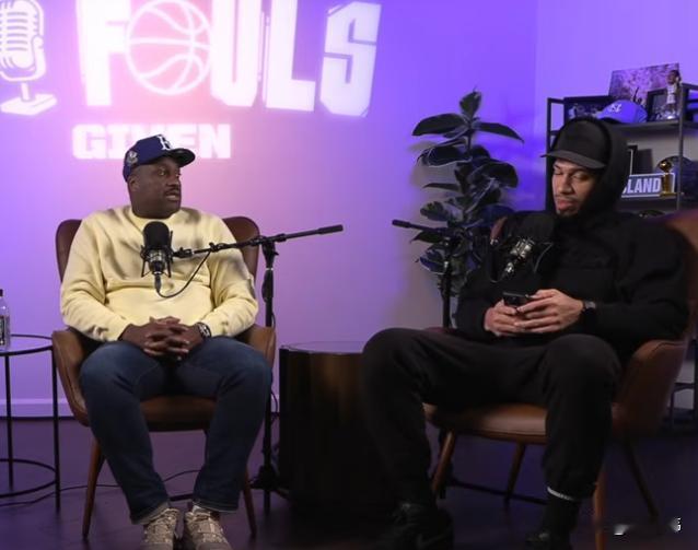 最稳定的人！丹尼格林谈杜兰特：“KD是火箭队表现最稳定的人。”“他本赛季