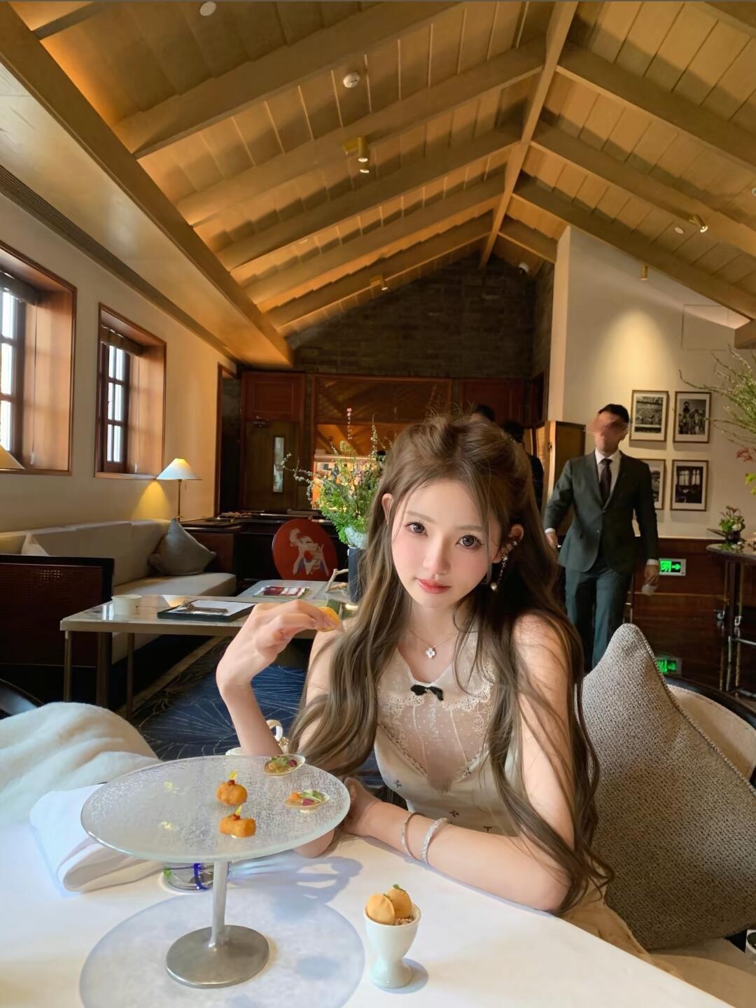 懒懒回应整容懒懒真的好美啊🥹头像感照片的精髓学到了世界上怎么会存在如此精致