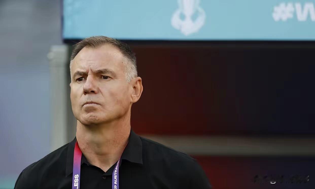 中国女足输了，但主帅的打法真让人意外没人想到他会这么踢。大家都等着看死守反