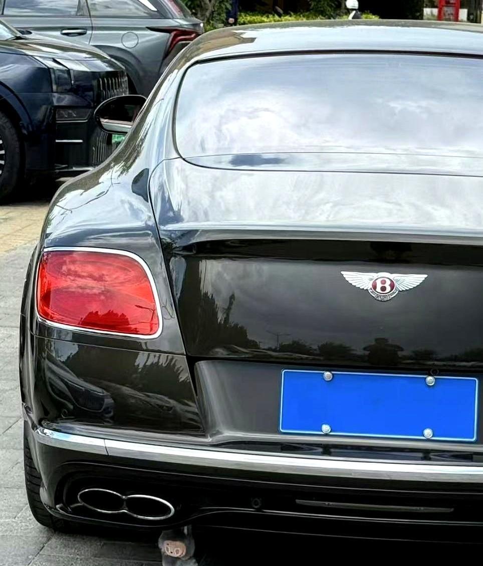 就这一破玩意儿3000，你信吗？这让我想到之前看人晒过，家里拿青花瓷罐装咸菜，