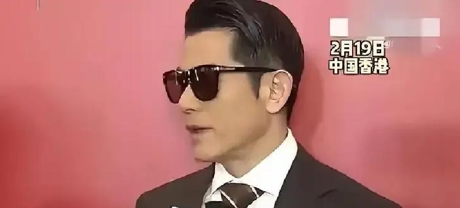 每月20万，给岳父母的生活费。郭富城最近透露了这个数字。他岳父母原本在安徽当