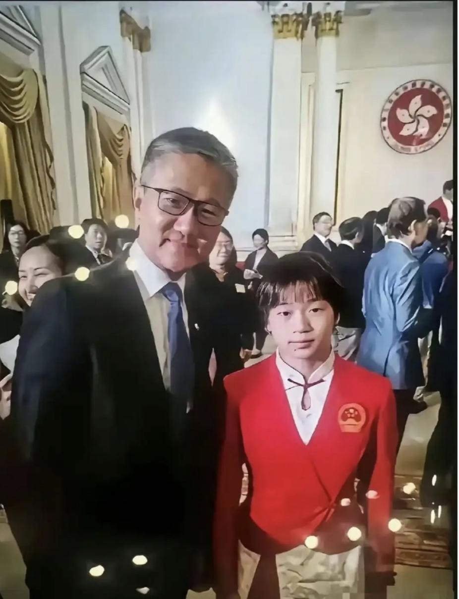 这几天，香港那边的玄学圈子又把全红婵推到了风口浪尖。大师们不再盯着哪家豪门的儿媳