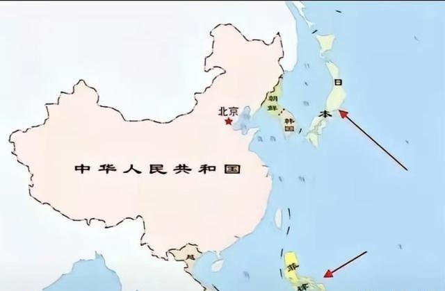 不管承认不承认，美国确实在收紧第一岛链。现在最头疼的不是日本，而是南海方向的菲律