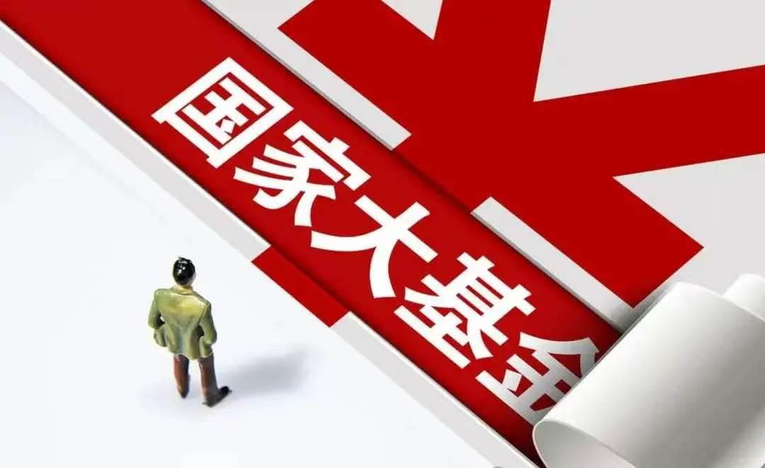 DeepSeek突然估值飙到450亿，CUDA断了，国产芯片还没完全扛住，它凭什