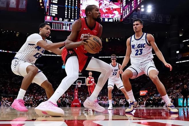 申京已经是21届无可争议的第二人了提个观点，申京已经是21届无可争议的第二