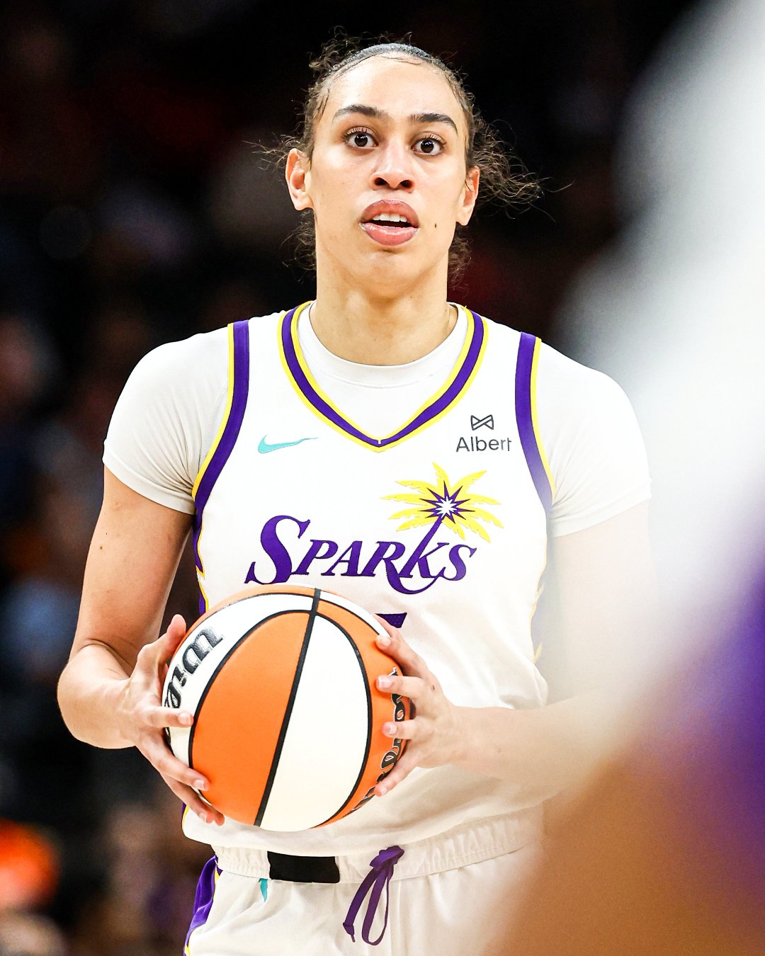 WNBA新劳资协议中有一项新条款：球队在交易怀孕球员之前必须获得球员同意23年汉