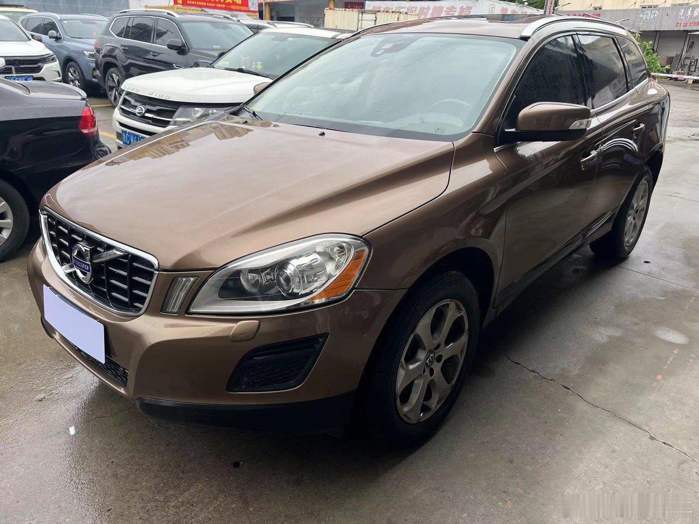 2012年12月沃尔沃XC60.真实公里7万、手续齐全、价格3.9万​​​