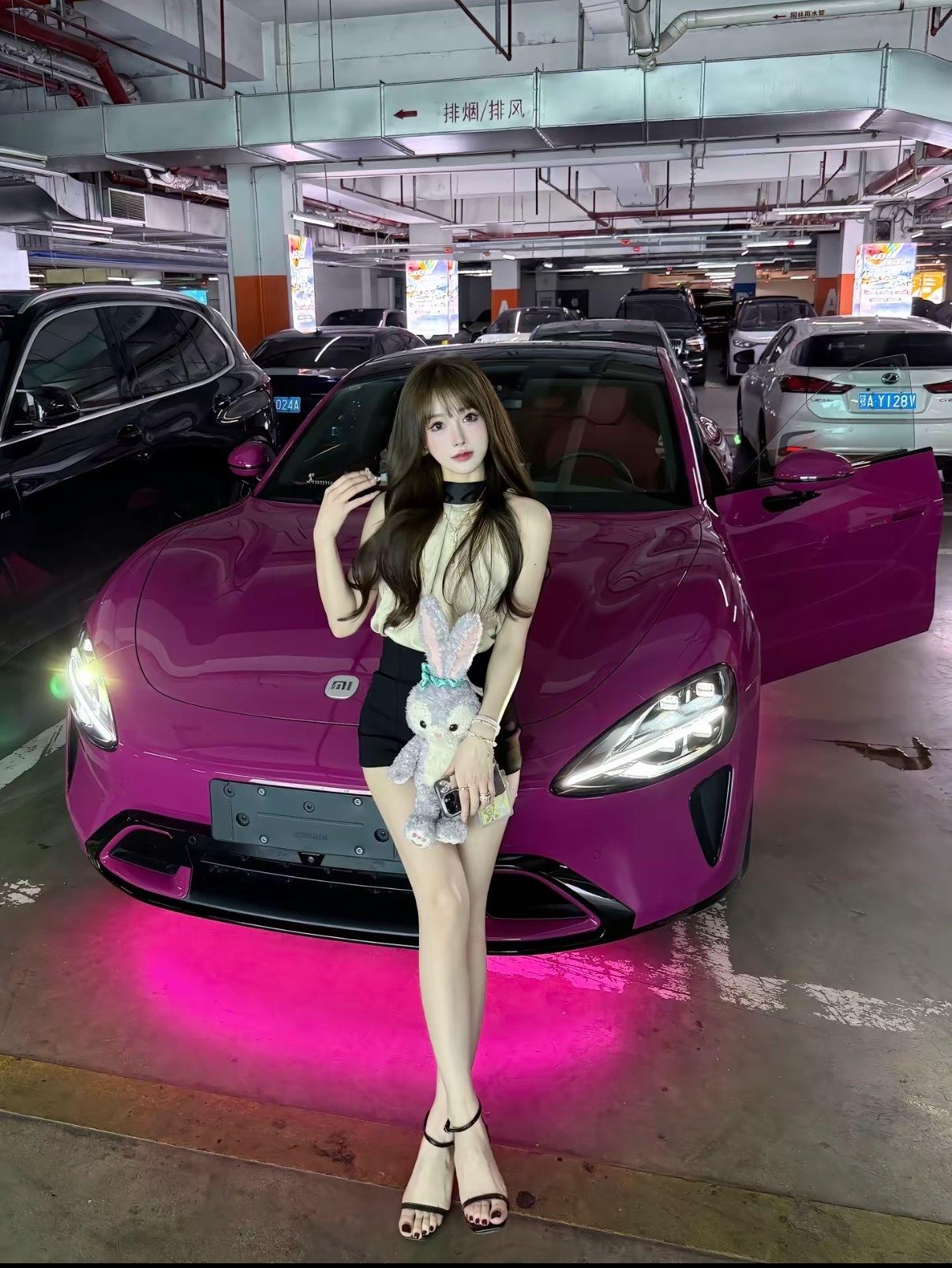 好看好看小米酥妻璀璨洋红还装了底部氛围灯啊​​​