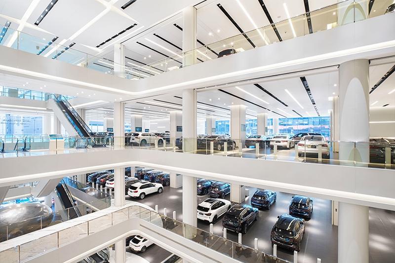 人生第一辆车，求建议坐标合肥，现在手里有两万现金，每月工资自己到手14000元