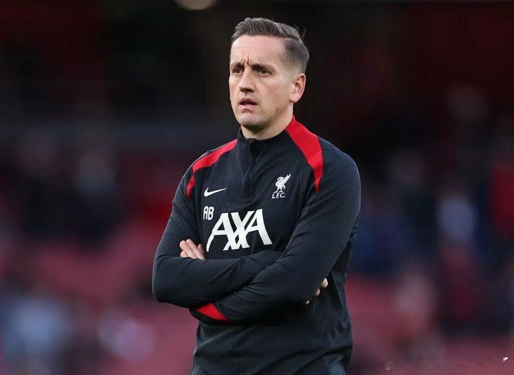 利物浦回声报记者多伊勒透露鉴于球队本赛季定位球表现不佳，俱乐部认为必须进行干预，