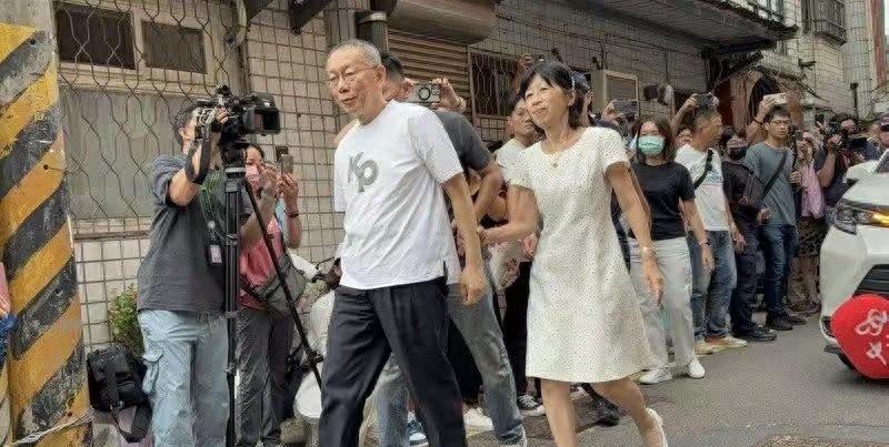 柯文哲安静了！安静了，你又再次得到升华，回头看看自己走过的来时路，何尝不是一个