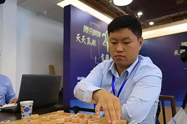 全国象棋个人赛，作为目前积分排名第一、本届比赛头号种子选手的孟特大，今天上午，随