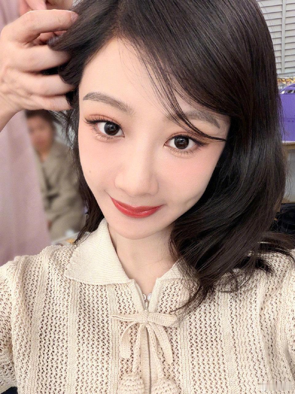 杨紫五一报备日常，演啥像啥，完全找不到之前的影子了，此刻她就是董竹君！！！