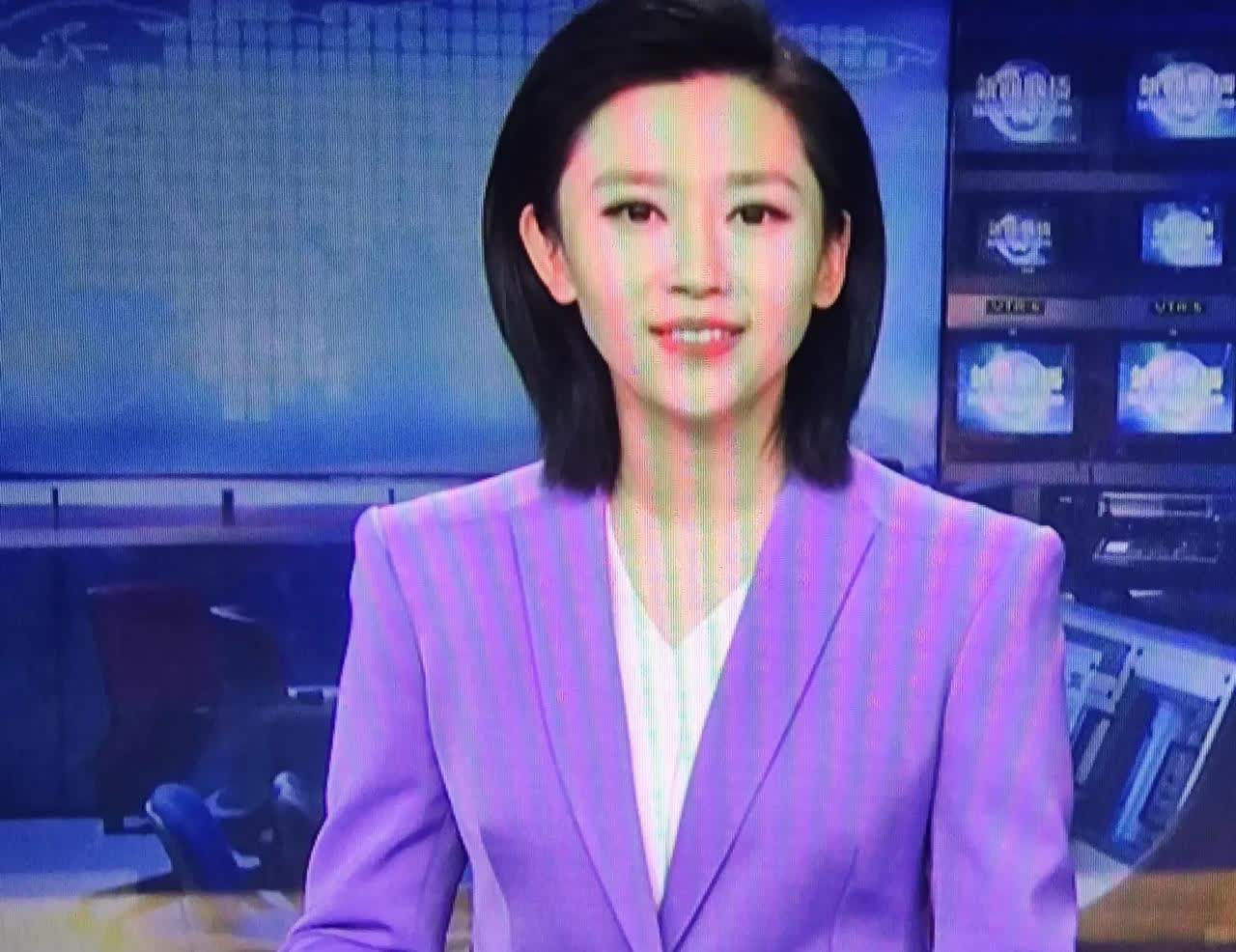 难以置信！今天王音棋又出镜《新闻联播》了，这是她罕见的连续两天出镜《新闻联播》。