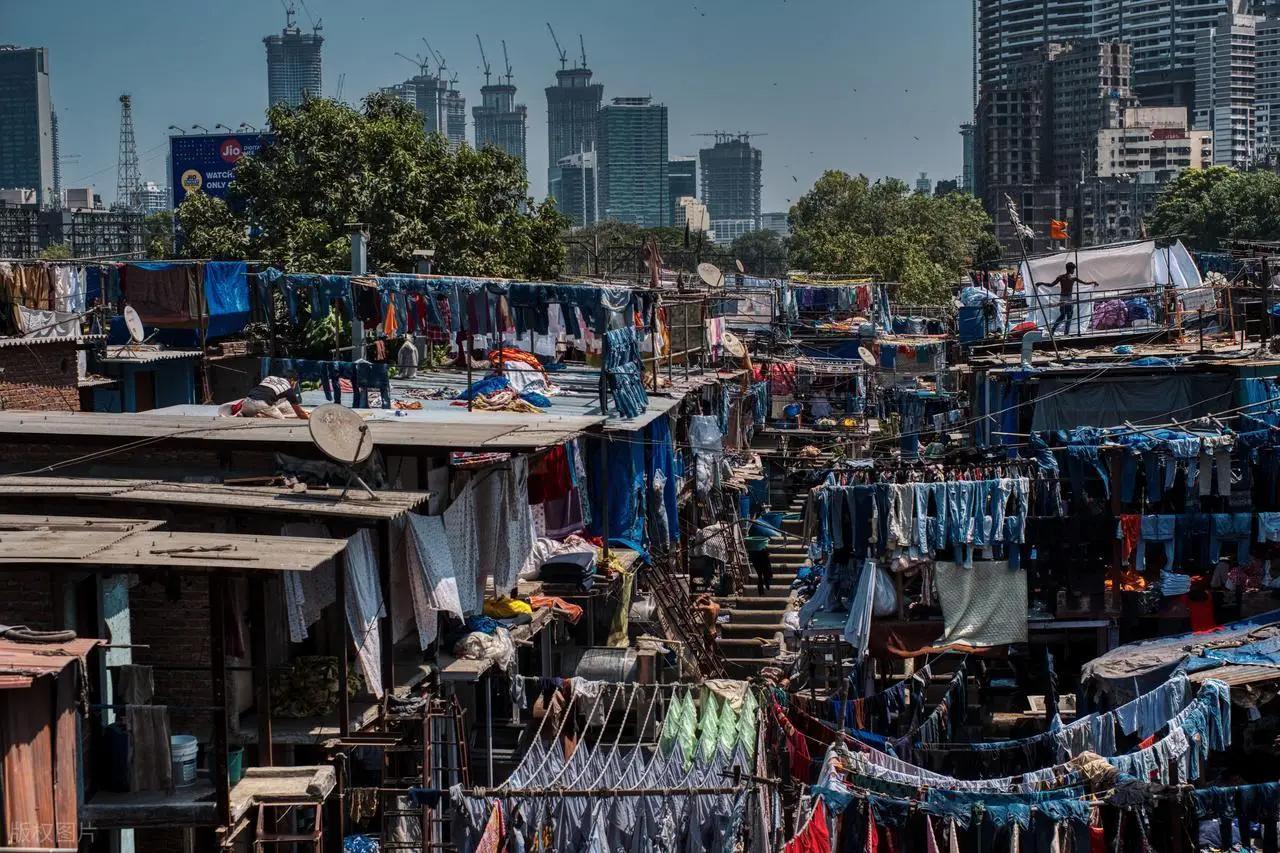 一个印度博主来中国转了一圈，尤其是上海，直接从“上海是小孟买”的优越感中醒悟，感