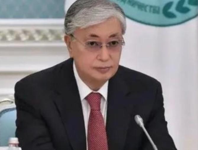 苏联为什么斗不赢美国？你以为是苏联输给了美国，实际上不是苏联斗不过美国，而是斗不