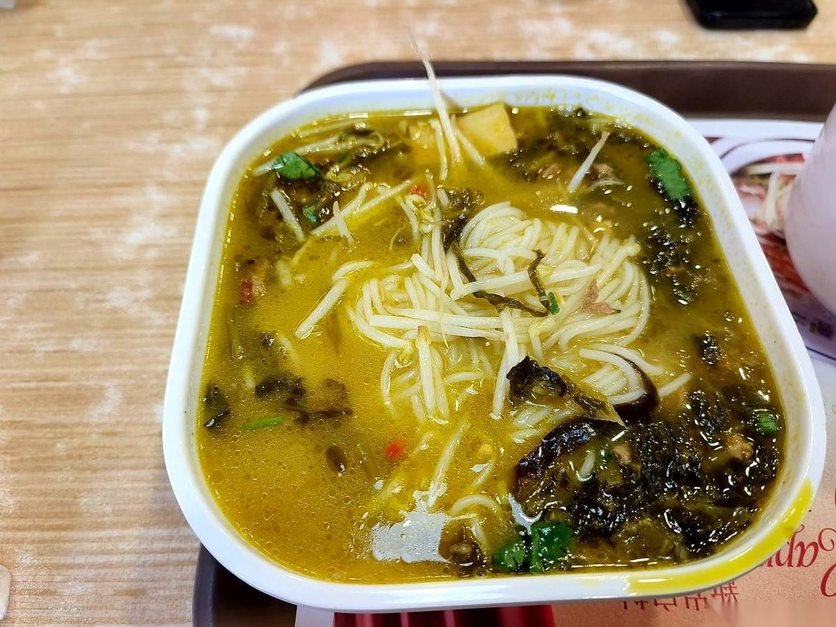 39块钱，俩人，一顿晚饭。还不用洗碗。你说，这是一种什么样的幸福？周末最烦