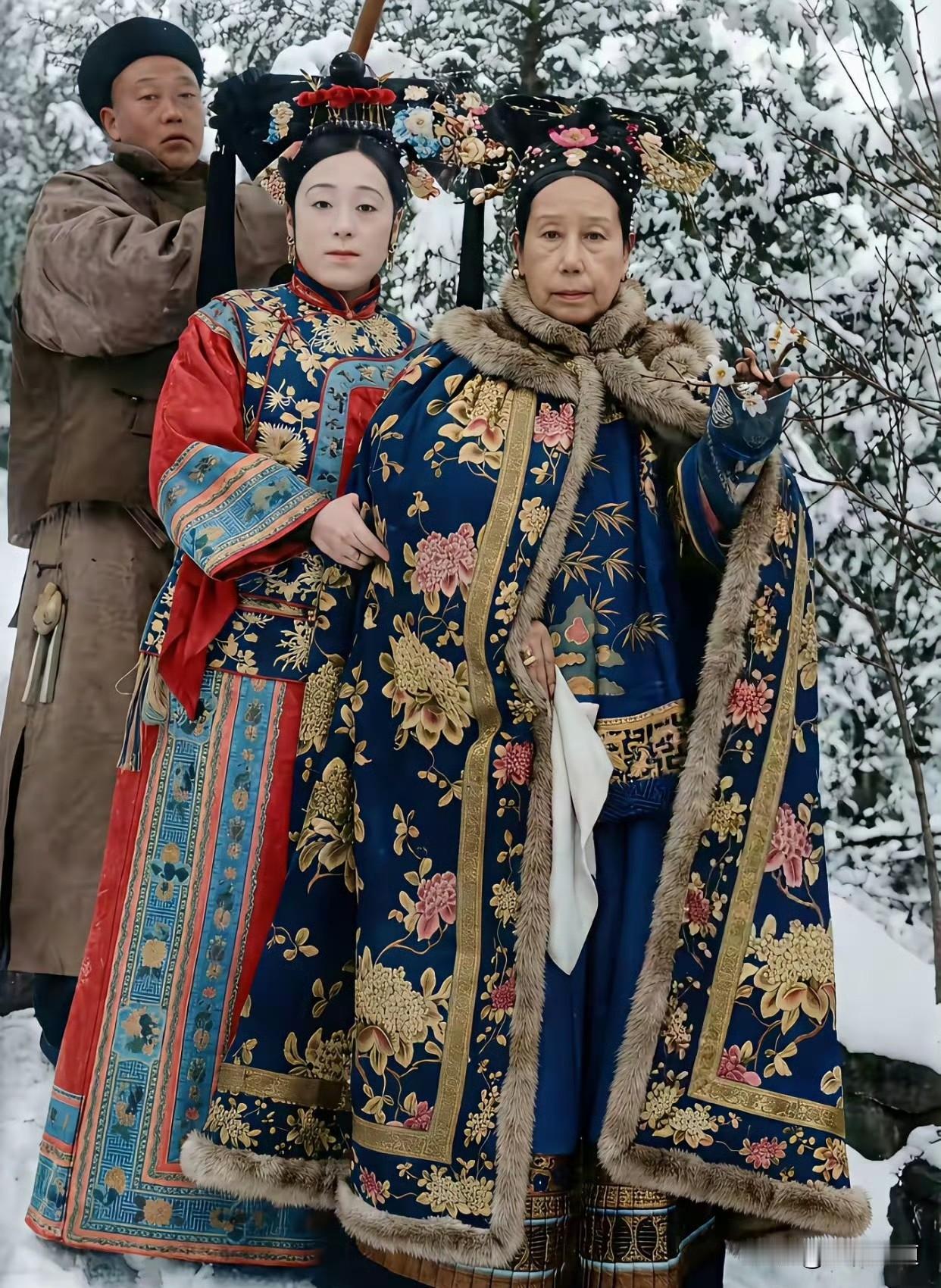 摄影术在十九世纪中叶传入中国，起初被民间视作“摄人魂魄”的妖术，上至王公贵族，下
