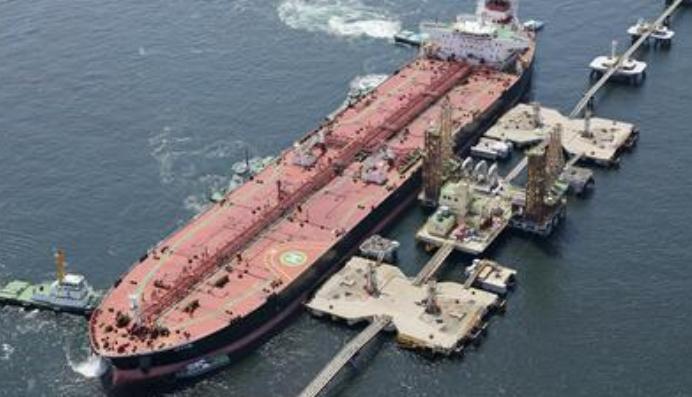 第一船美国原油抵达日本揭露出残酷真相2026年4月26日，伊朗战争开打后，日