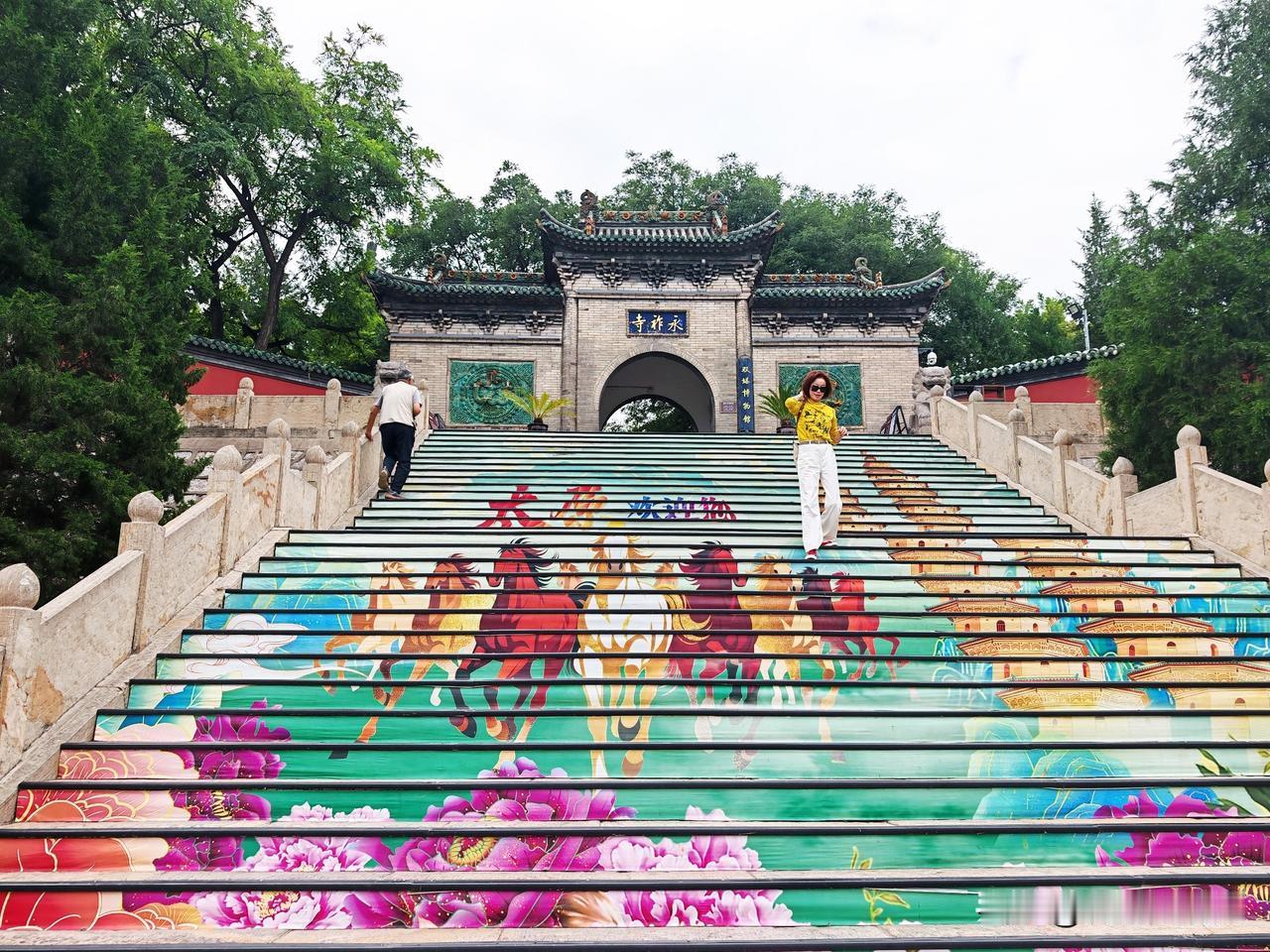 这趟自由行我们已经逛了山西的三座城市，按先后顺序是大同、忻州和太原，我个人觉得太