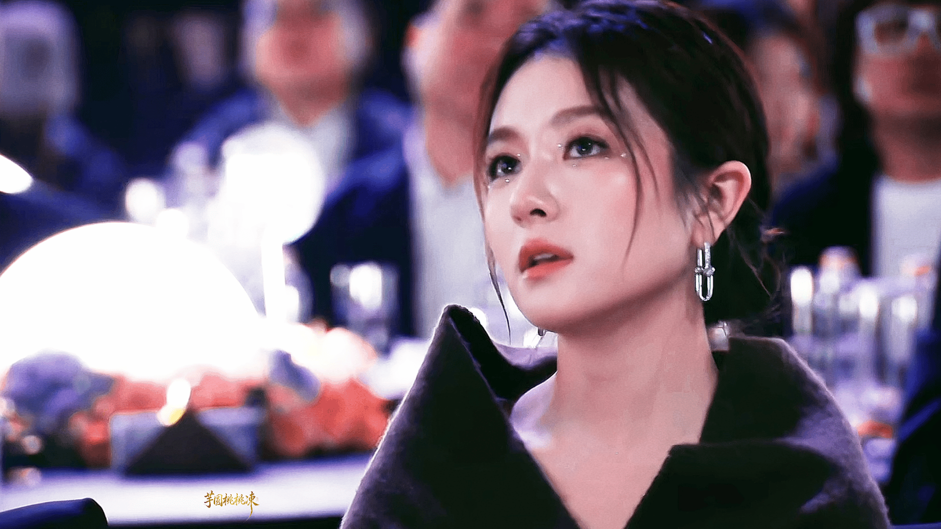 一个明媚似火，一个清冷如水💦导演递本子！！！李兰迪赵今麦葵与霜