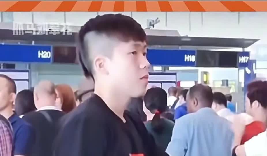 突然可以接受亚运会的蘑菇头了救命啊我真的理解大家说的辣条味了好怕他原