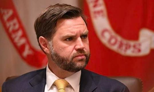 比特朗普还狠的人来了！这次，估计不仅总统万斯慌了，就连特朗普都要慌了，美国