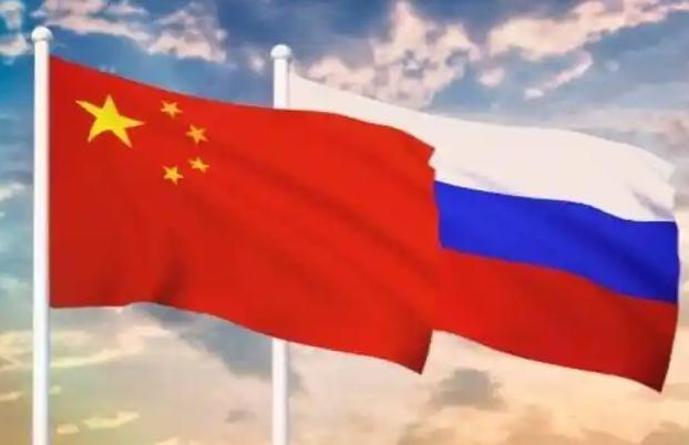 先别管普京是不是朋友？反正失去俄罗斯的中国，可能会撑不过美国下一轮的疯狂针对！