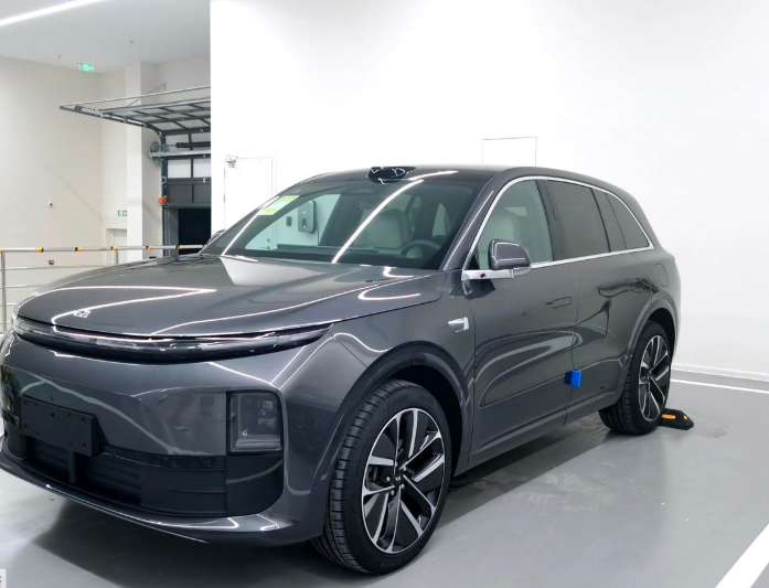 理想L6提车1个月5500公里用车分享首先5500多公里的体验下来，能耗是完全