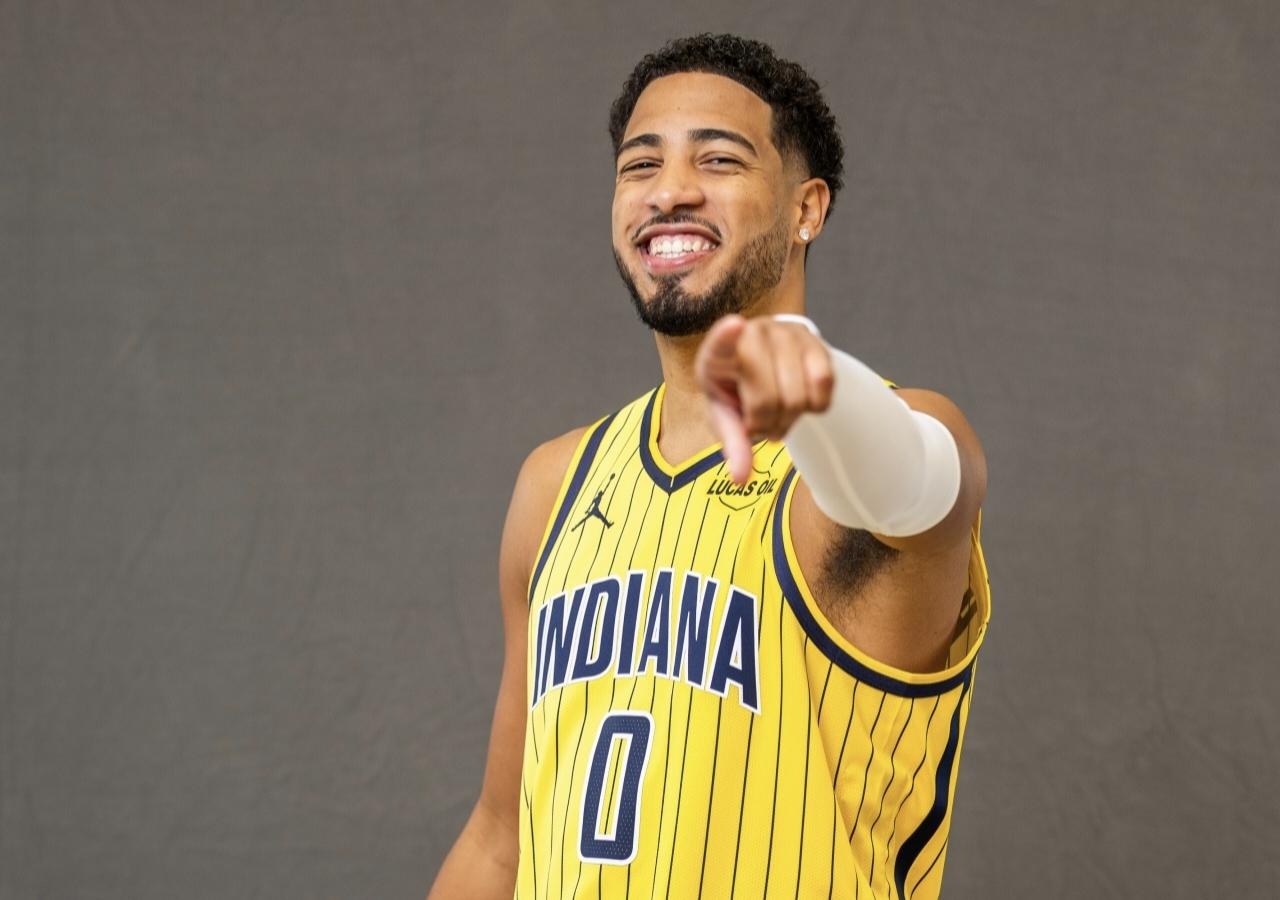 NBA的康复技术令人惊叹！哈利伯顿时隔一年多复出状态依旧出色！步行者当家球星