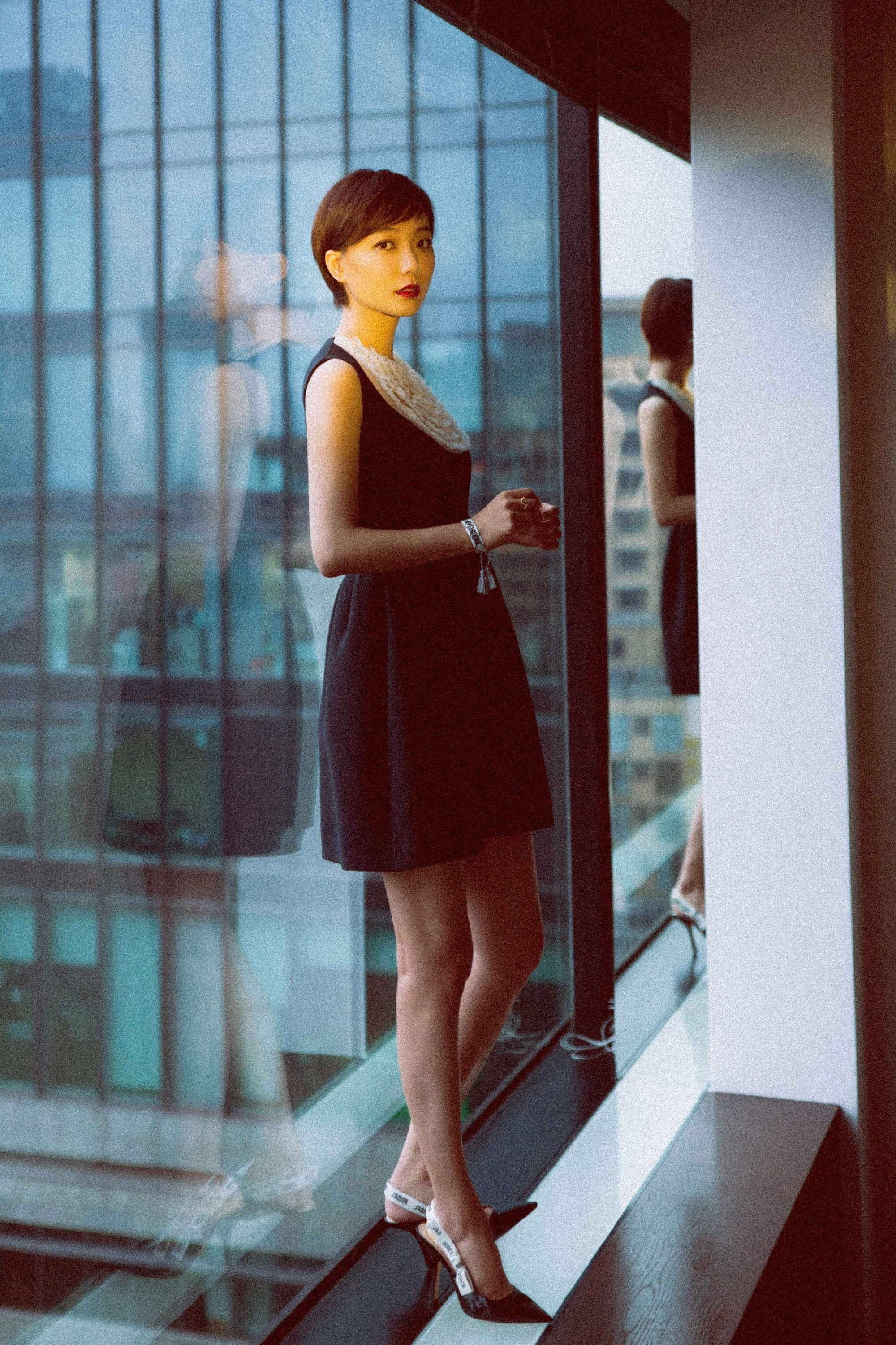 王珞丹，黑色穿搭，优雅柔美的内娱姐姐。王珞丹