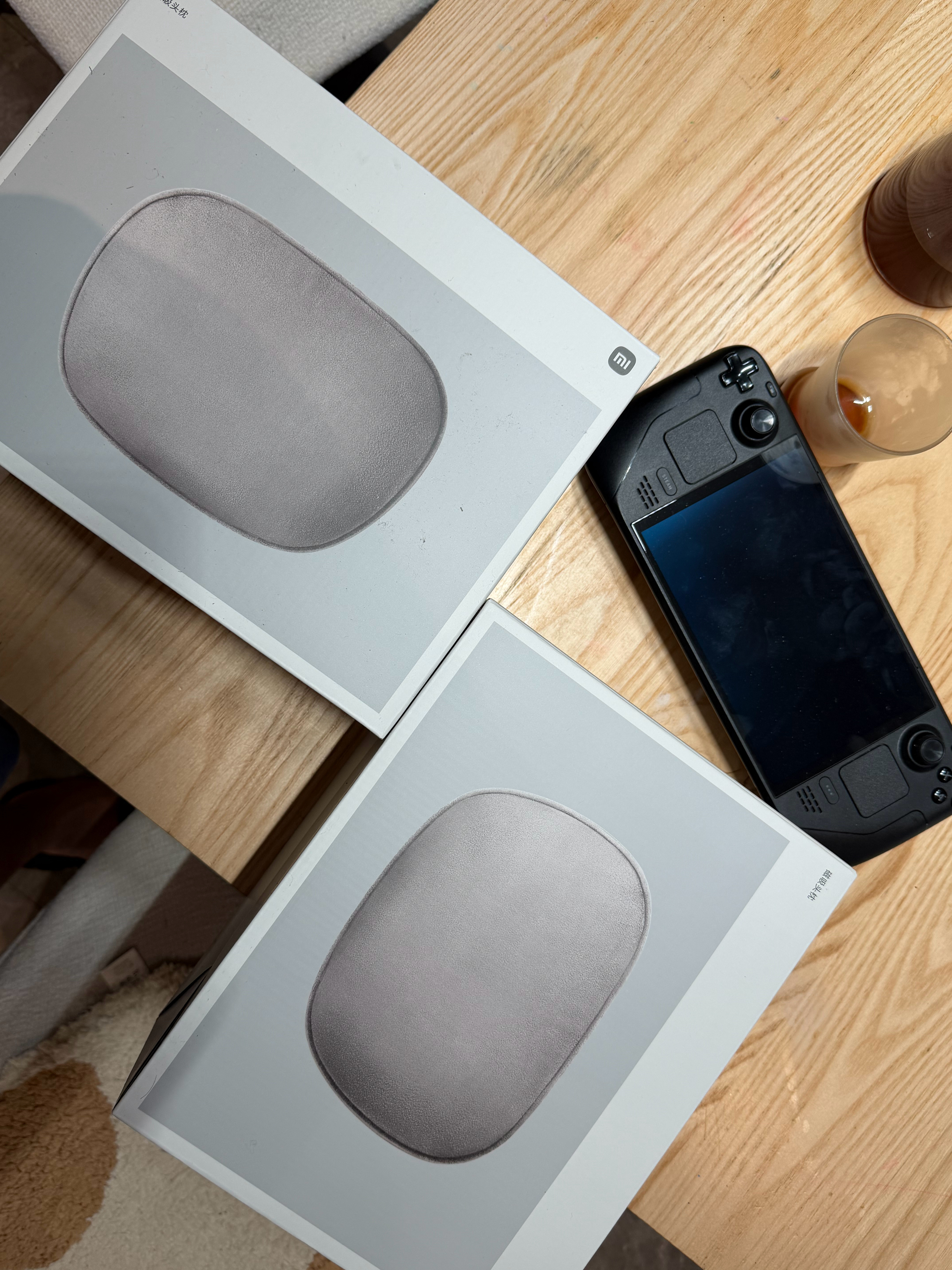 ruarua舒服的小米YU7磁吸枕头到了