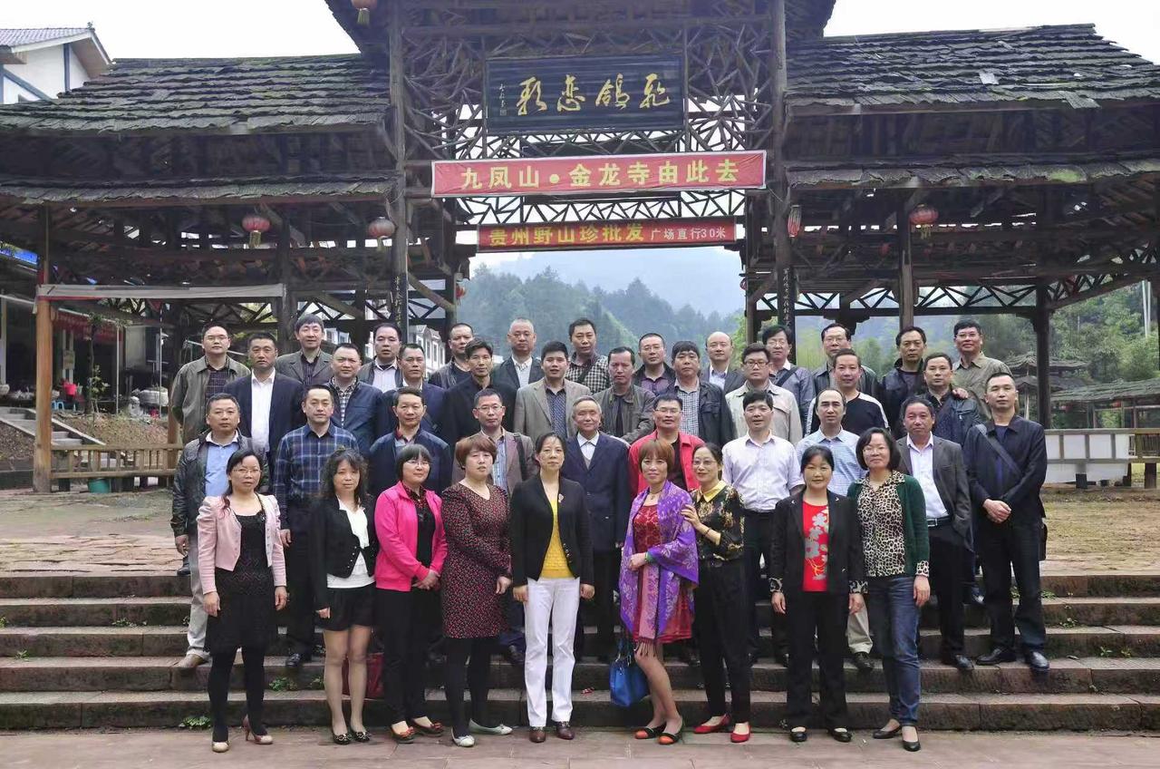 江津聚奎中学（原江津三中）高84级部分同学合影（图片拍摄于2014年5月）