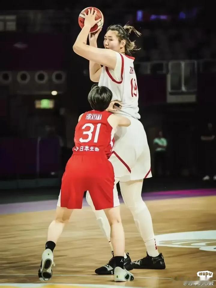 张子宇不适合WNBA,但是国际大赛会是大杀器张子宇确实不适合去WNBA。对比当