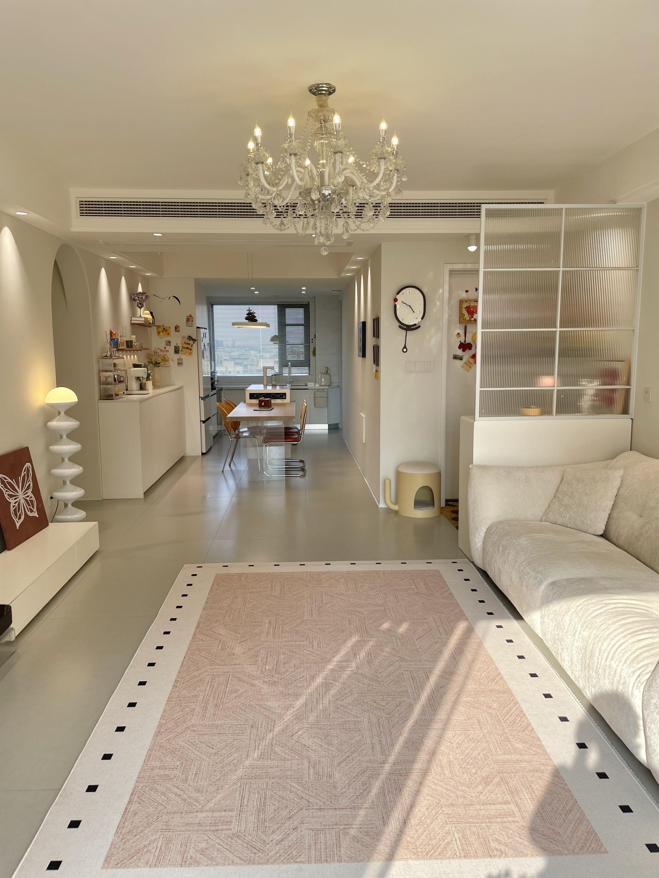 拒绝过度装修，小户型越简单越显大！套内104平，装修很简单 没有装修公...