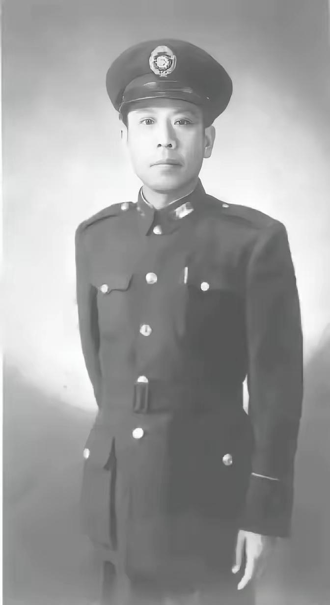 1948年11月22日，黄百韬在碾庄突围，腿部中弹后，含泪对二十五军副军长杨廷宴