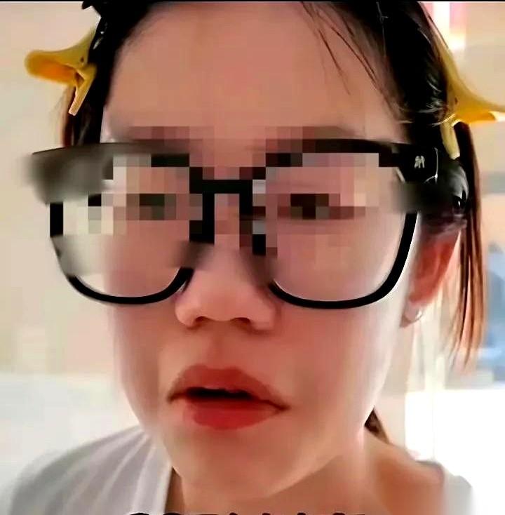 谁能想到，在地铁上跟一个4岁连话都说不利索的奶娃娃死磕，最后竟然把自己硬生生磕到