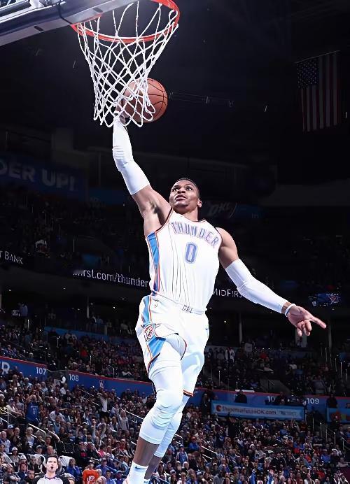 NBA不缺明星球员，但明星球员各有各的风采：威少连续11场三双、连续三年的常