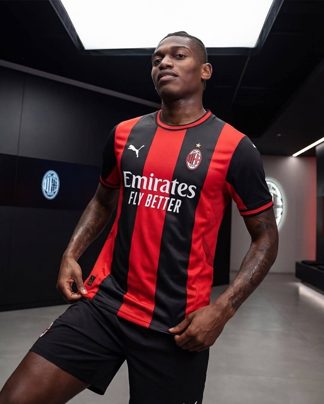 AC米兰我是看不出来真假了。sempremilan