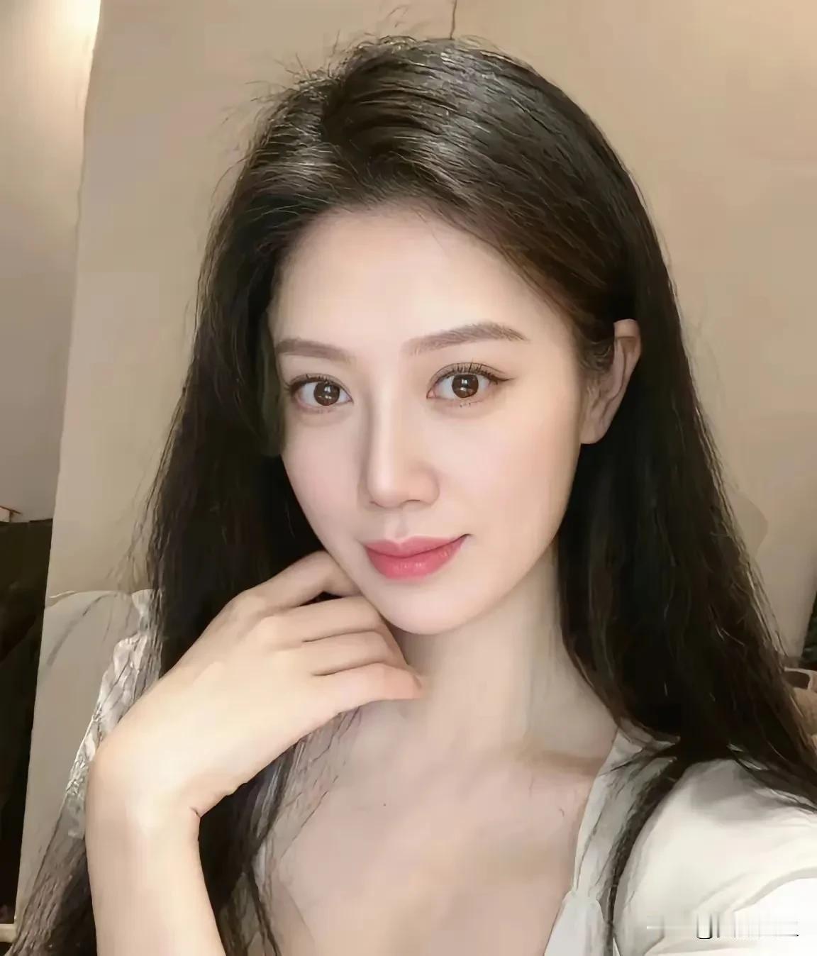 人间满目皆清欢，​唯有时光不负秋。​​​