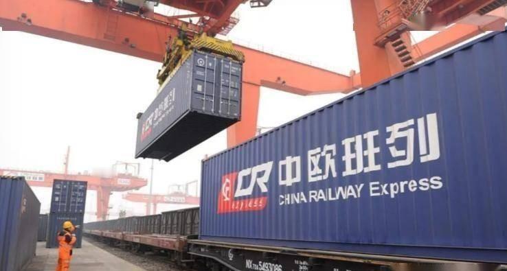 波兰封闭通往欧洲的中欧班列通道，匈牙利和斯洛伐克双双默不吱声，既不抗议也不警告波