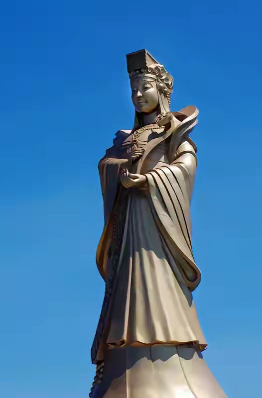 你知道这些古代人的真名吗1、玉皇大帝——张友仁2、王母娘娘——杨回3、观音菩萨—