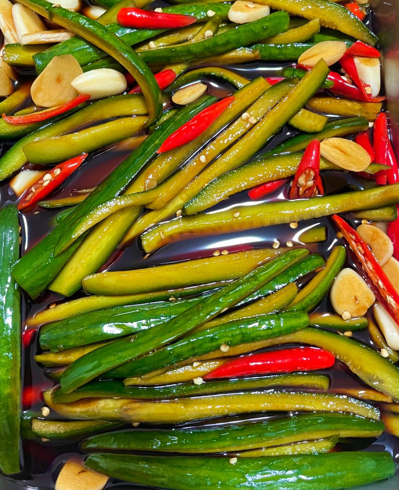 腌黄瓜终于成功了👏味道挠挠的～哈哈做了三次终于把这个腌黄瓜做出来啦别看只